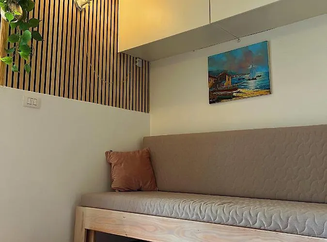 Rona Doria Apartment *